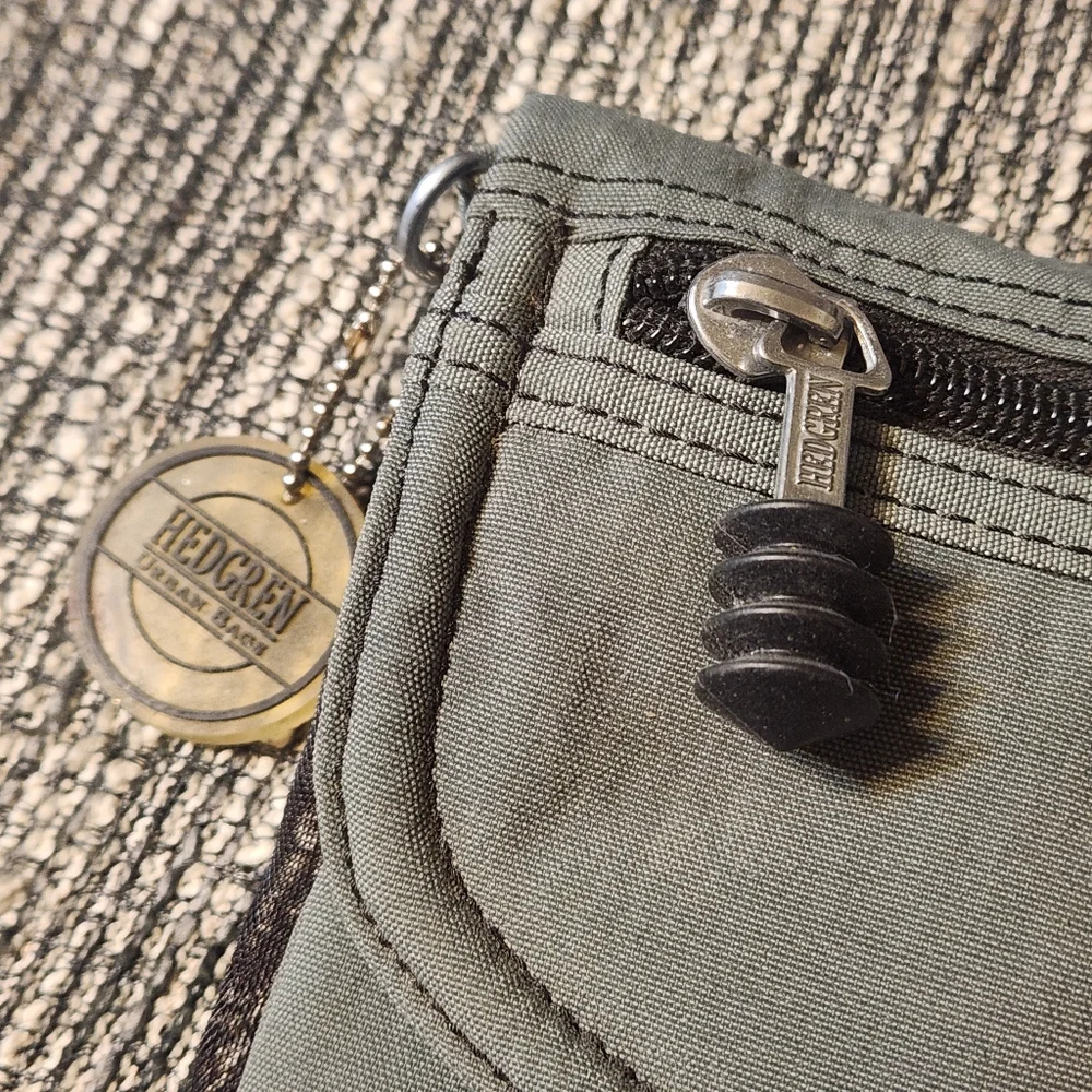 Hedgren Greenish Gray Hanging Toiletry Bag Travel Cosmetic Unisex